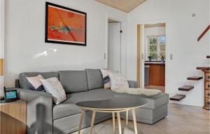 Cozy Home In Væggerløse With Sauna