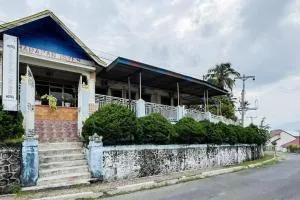 Hotel Harapan Isyes Syariah RedPartner - Parapat