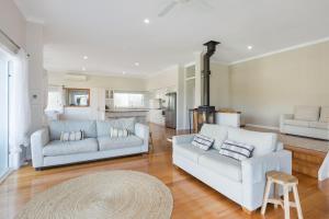 8 Sunnyside Crescent Kianga