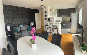 Appartements ORCHIDEES CHOISY 5Pers Parking Wifi : photos des chambres