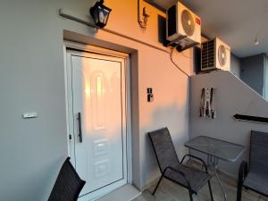stefanidis apartments