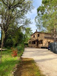 Appartements Haut de maison 65m2 avec jardin : photos des chambres