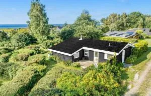 Cozy Home In Nysted With House Sea View - Øster Ulslev