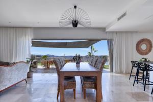 Villas Superbe villa au calme avec vue : photos des chambres