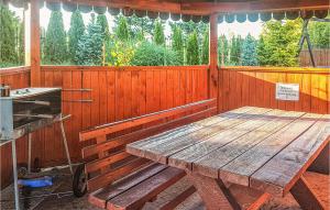 4 Bedroom Nice Home In Semlin