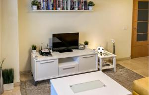 Nice Apartment In Benalmádena Costa