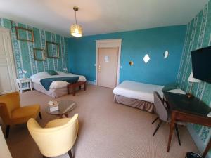 Hotels Logis Hotel Le Prince Noir : photos des chambres