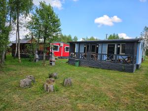 Domek letniskowy - niebieski całoroczny