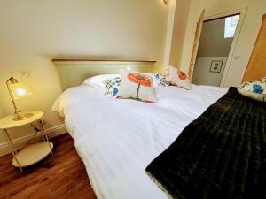 Maisons de vacances Clos Saint-Priscus - Gite de Charme - Les Bastides d'Edouard en Bourgogne : photos des chambres
