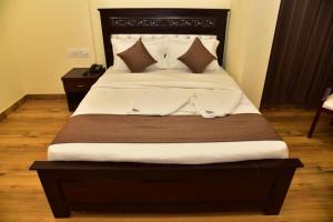 SAK Royal Residency 2 kms from Mysore Palace