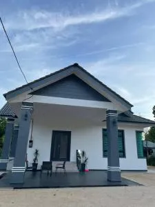 Homestay Aishah - Kampong Pangkal Pisang