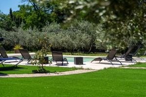 Villas La Maison des Oliviers : Villa - Vue sur Jardin