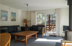 Amazing Home In Nexo With 3 Bedrooms And Wifi