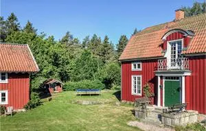 Nice Home In Gusum With Lake View - Stegeborg