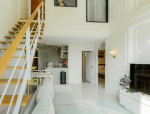 ดิ เอเวอร์เรส พูลวิลล่า เขาใหญ่ The Everest Pool Villa Khaoyai