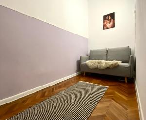 FLH - The Modern Classic Romanian