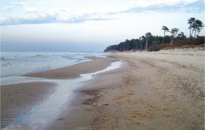 Three-Bedroom Apartment In Smoldzino