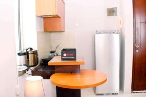 Comfort Studio at Marina Ancol Apartment By Travelio