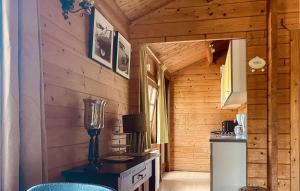 Lovely Stacaravan In Rheezerveen