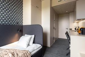 Hugo Apartment Hotel