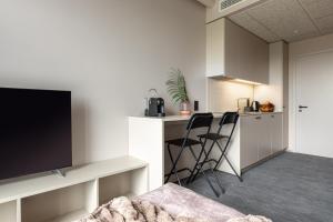 Hugo Apartment Hotel