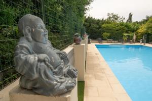 Maisons de vacances Maison De Vacances Avec Piscine : photos des chambres