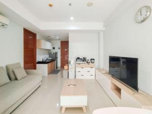 Tranquil Designed 2BR Apartment Dago Suites By Travelio