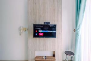 Best Homey and Cozy Studio at Dave Apartment By Travelio