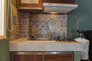 Good Choice and Simply Studio Apartment Margonda Residence 4 By Travelio