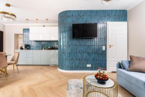 Rooftop Wawel view with jacuzzi l luxury apartment