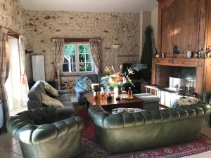 Villas Maison ancienne avec piscine au milieu des vignes : photos des chambres