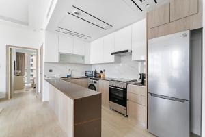 Big 1BD in JLT - Pool, Game Zone