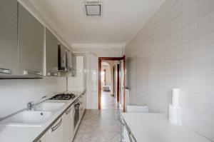 Miranda - Apartament in Mestre with Balcony!