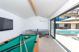 Villa Domenica Medelina 5. City center, pool, jacuzzi, sauna