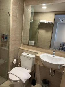 gold coast Italian room 1br sofa bed netflix