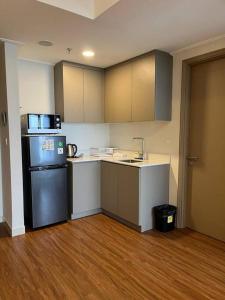 gold coast Italian room 1br sofa bed netflix