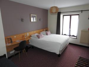 Hotels Le Barriol : photos des chambres
