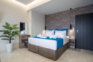 Blue Heaven Studio with Seaview