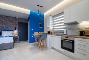 Blue Heaven Studio with Seaview