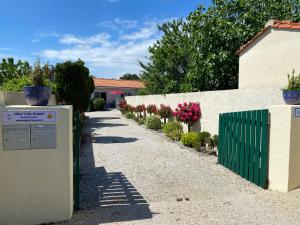 Maisons de vacances Gites Cote de Jade, proche plage et commerces, de 2 a 6 personnes : Maison 1 Chambre