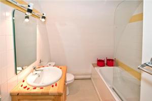 Maisons de vacances Gites de france 3 epis 8 personnes a conques les genevriers : photos des chambres