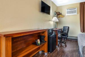 Econo Lodge La Crosse North