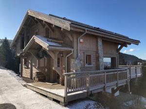 Chalet le Haut Meix, 12-14 personnes, vue lac, billard, sauna, accès facile aux pistes, en pleine nature, 3 sdb