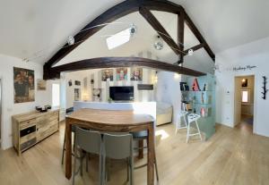 Loft con parcheggio privato in Centro - Movie Loft Art