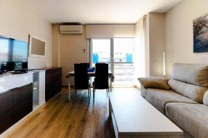 1235 BLAUMARINA con piscina - Apivend Immo