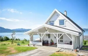 Nice Apartment In Fjelberg - Bømlo