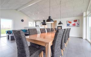 Nice Home In Faaborg With Kitchen