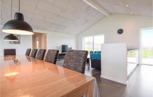 Nice Home In Faaborg With Kitchen