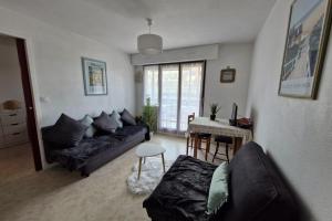 Comfortable two-room nest with sea view