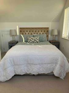 Seaside Chic! Modern Cosy Home